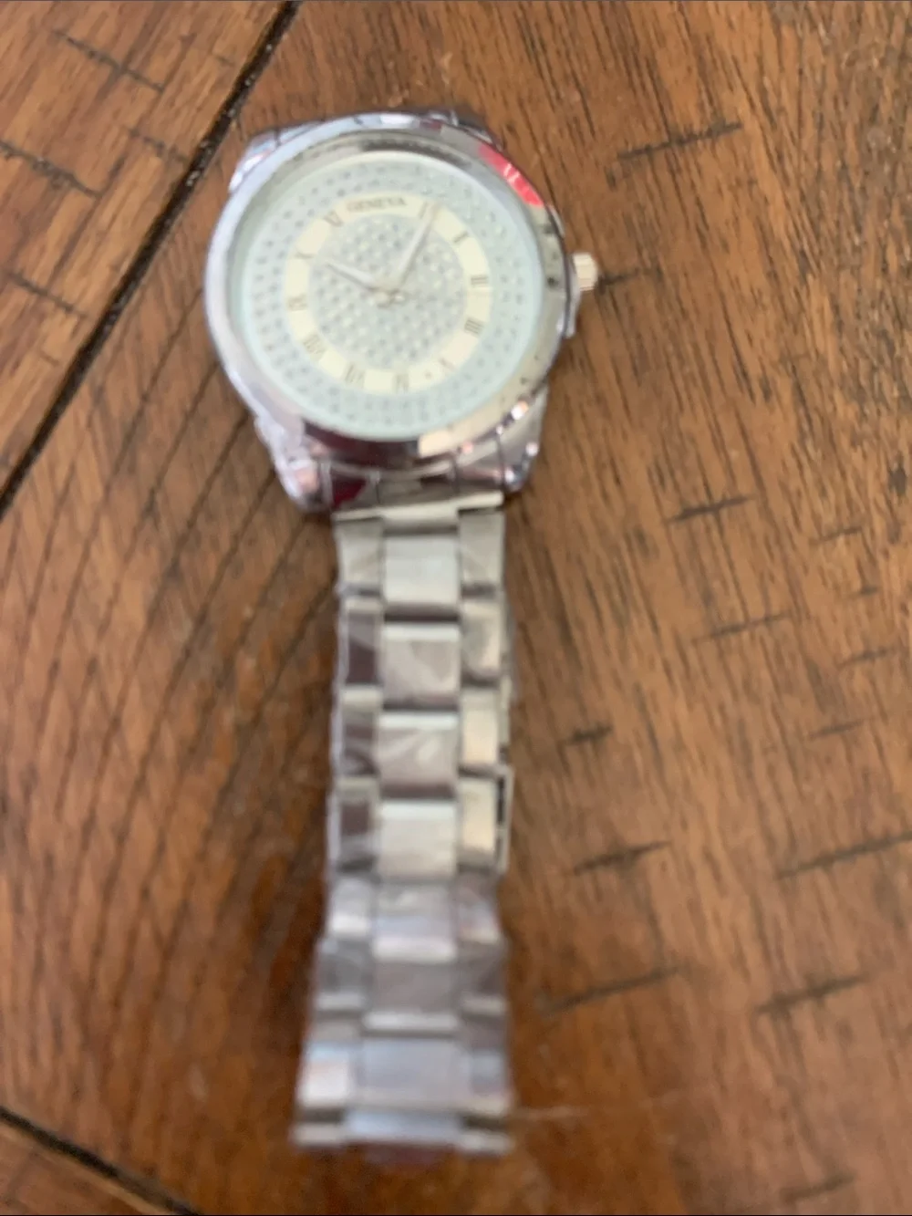 Geneva Silver Men's Stainless Steel Watch need battery